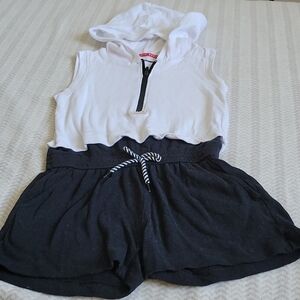 𝅺DKNY Girls Rompers